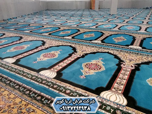 نصب سجاده فرش در نمازخانه